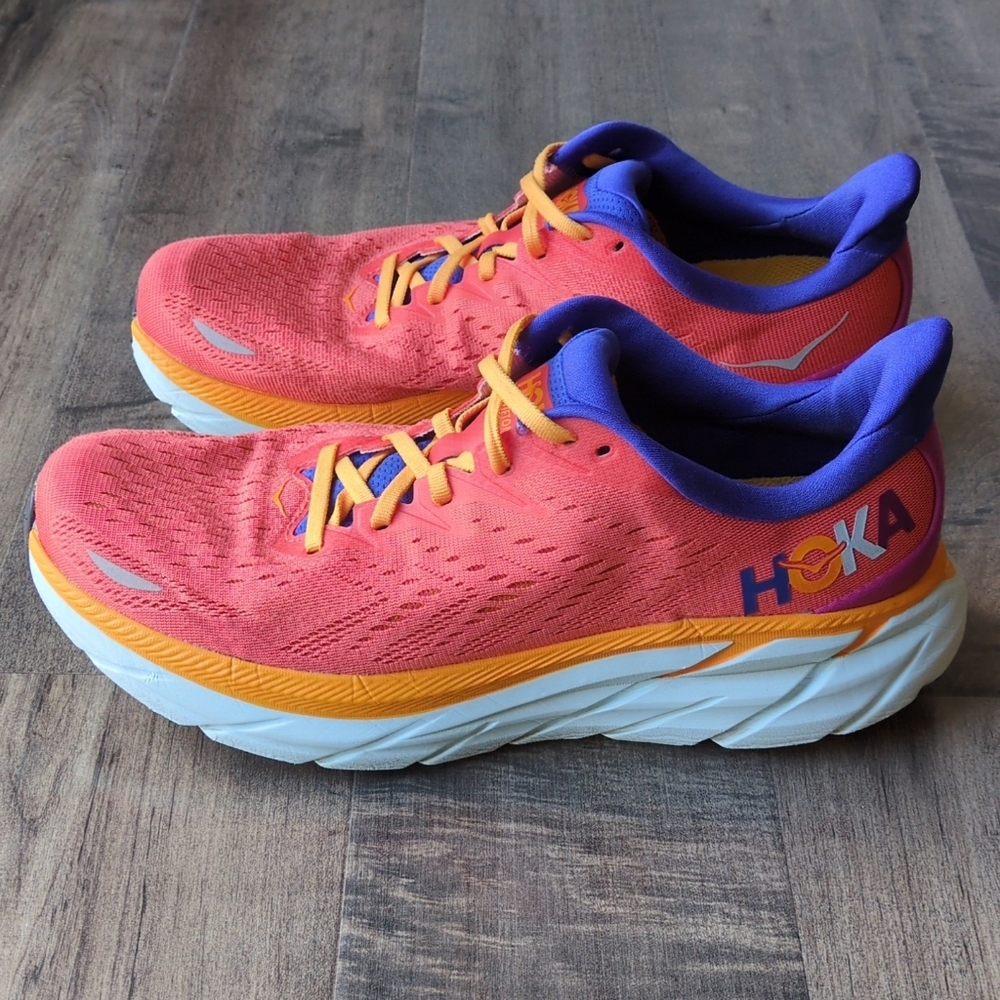 Hoka One One Mens Clifton 8 Orange Road Running Shoes Sneakers Size 10.5